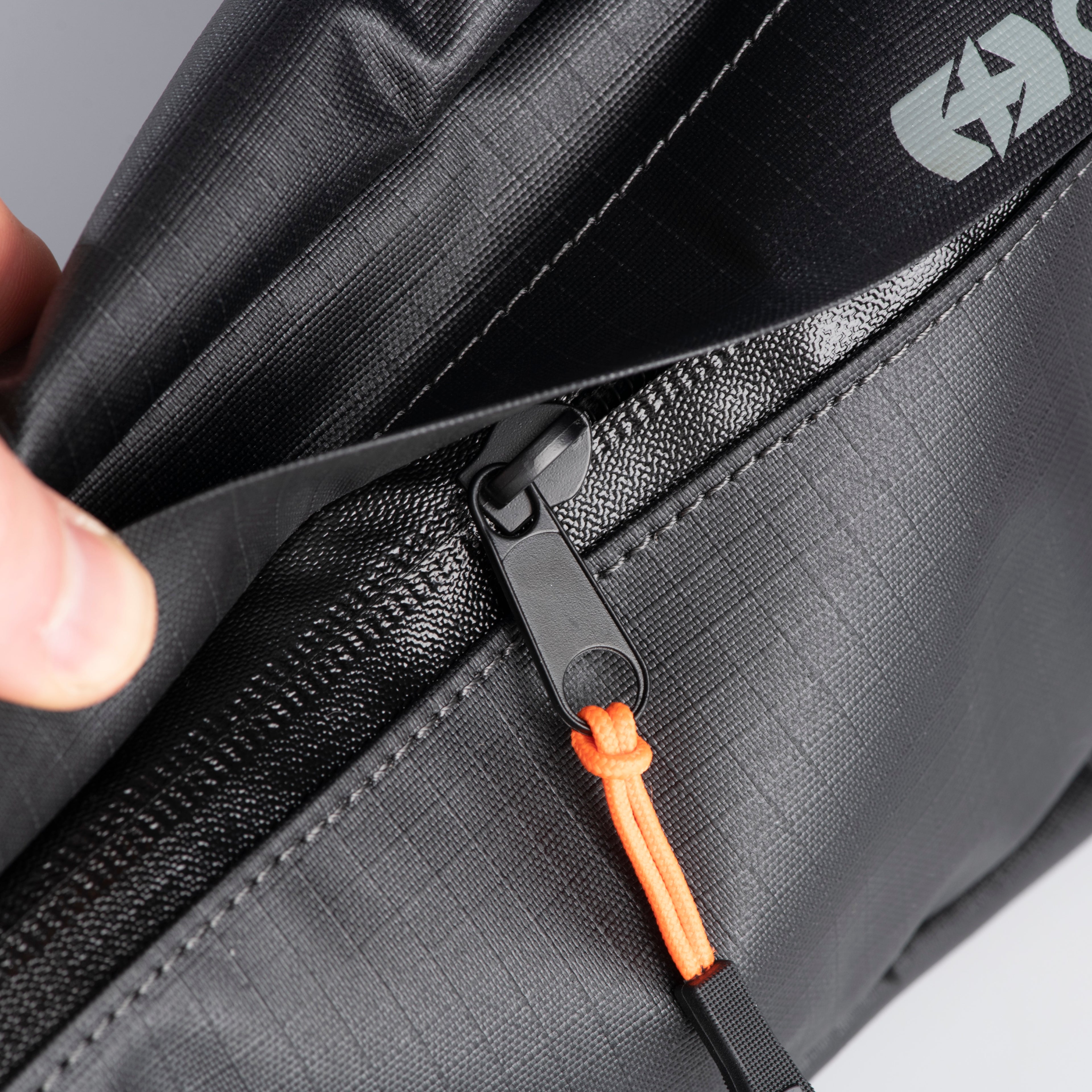 Oxford Aqua Evo Adventure Frame Pack - Black